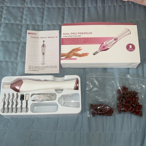 Nail Pro Premium Luxury Nail Care Set DW2180 - Picture 1 of 2